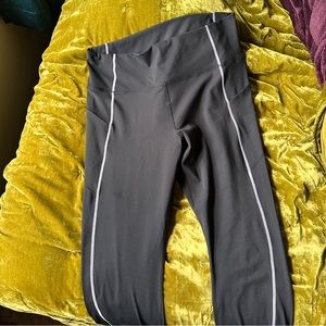 Fabletics Oasis 7/8 Pure Luxe Legging